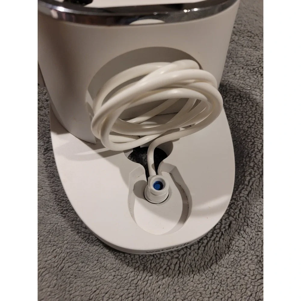 Waterpik Oral Irrigation Applicance Model SF-01W 100-240V 50/60Hz 18.5W