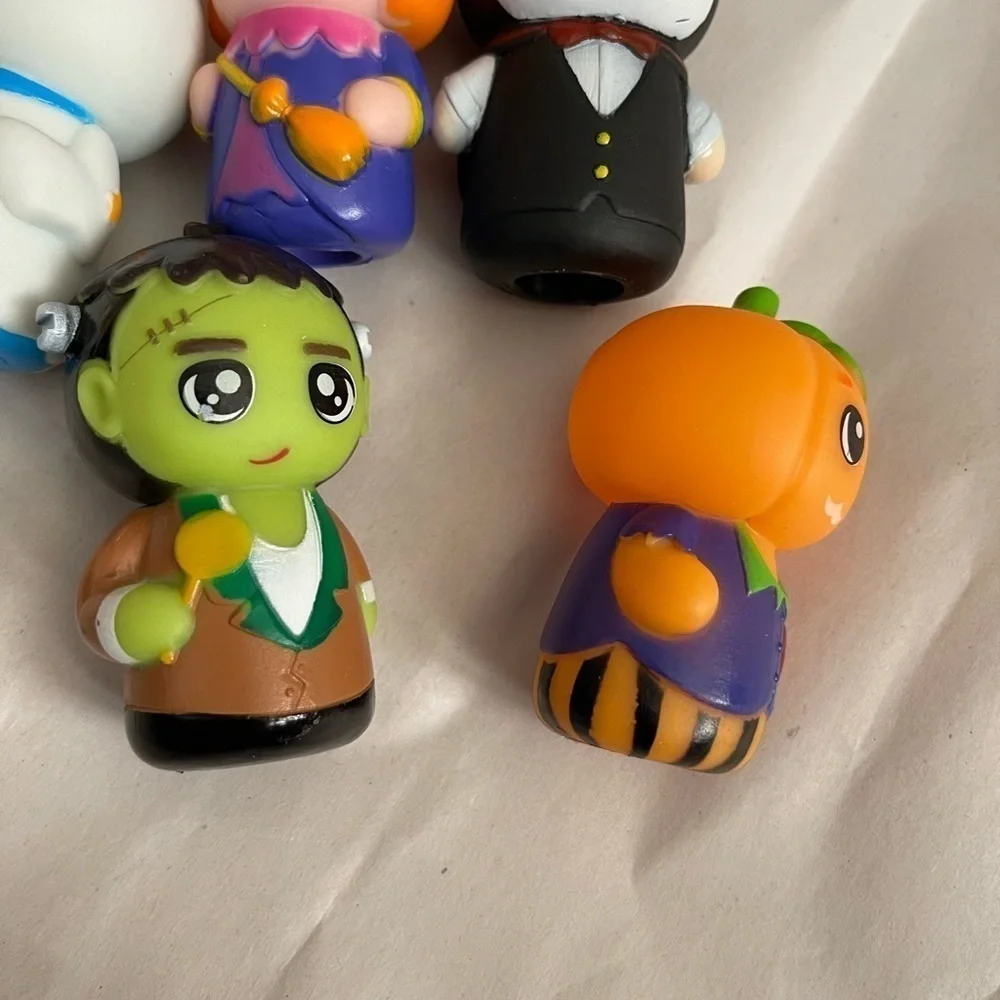 unbranded halloween characters