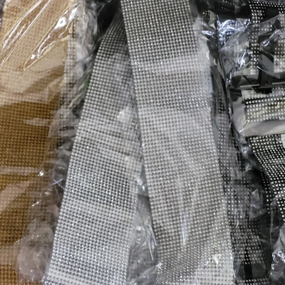Boutique silver length gold