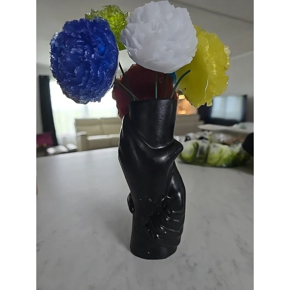 Resin Vase Hands Wrapped Around It. Black. Decoration  Gift.‎ 573