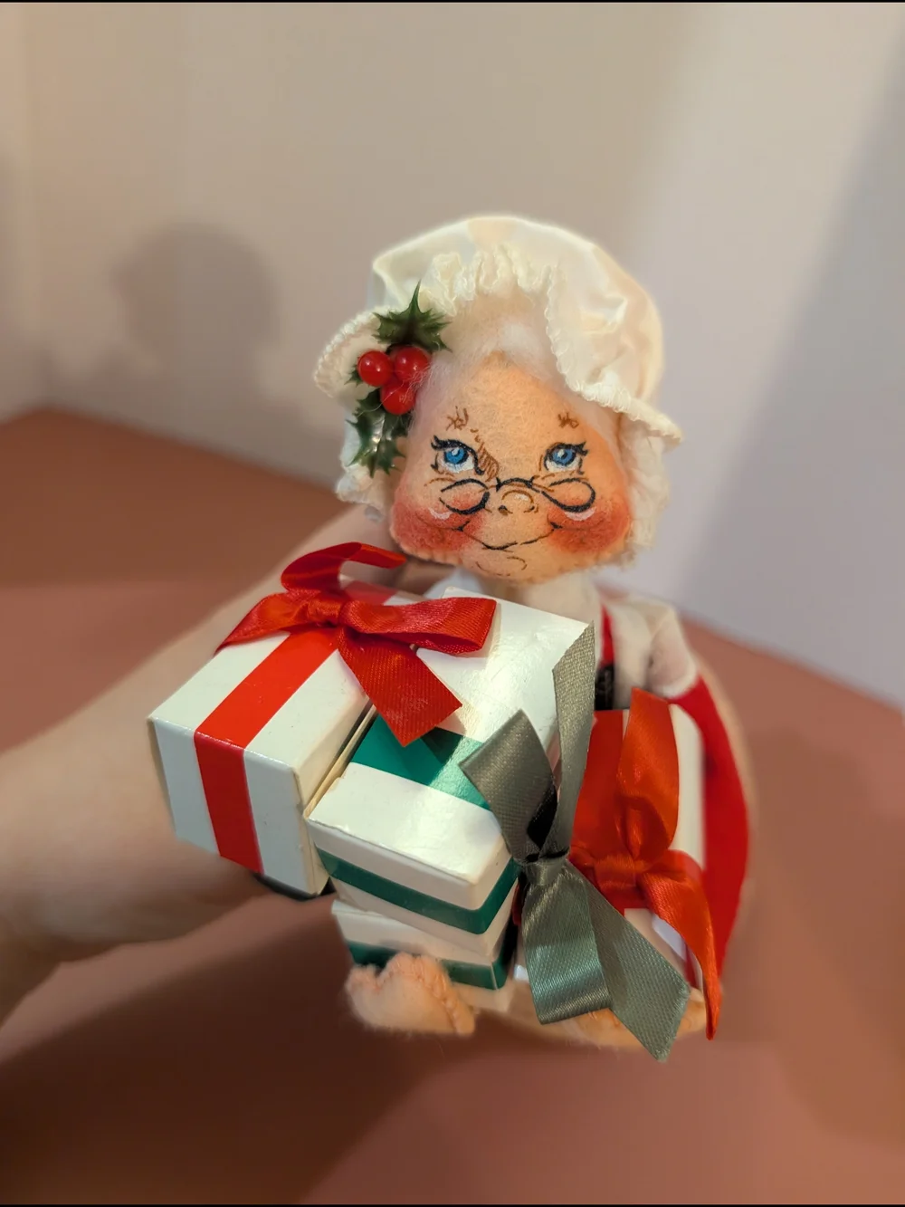 Annalee festive figurine year