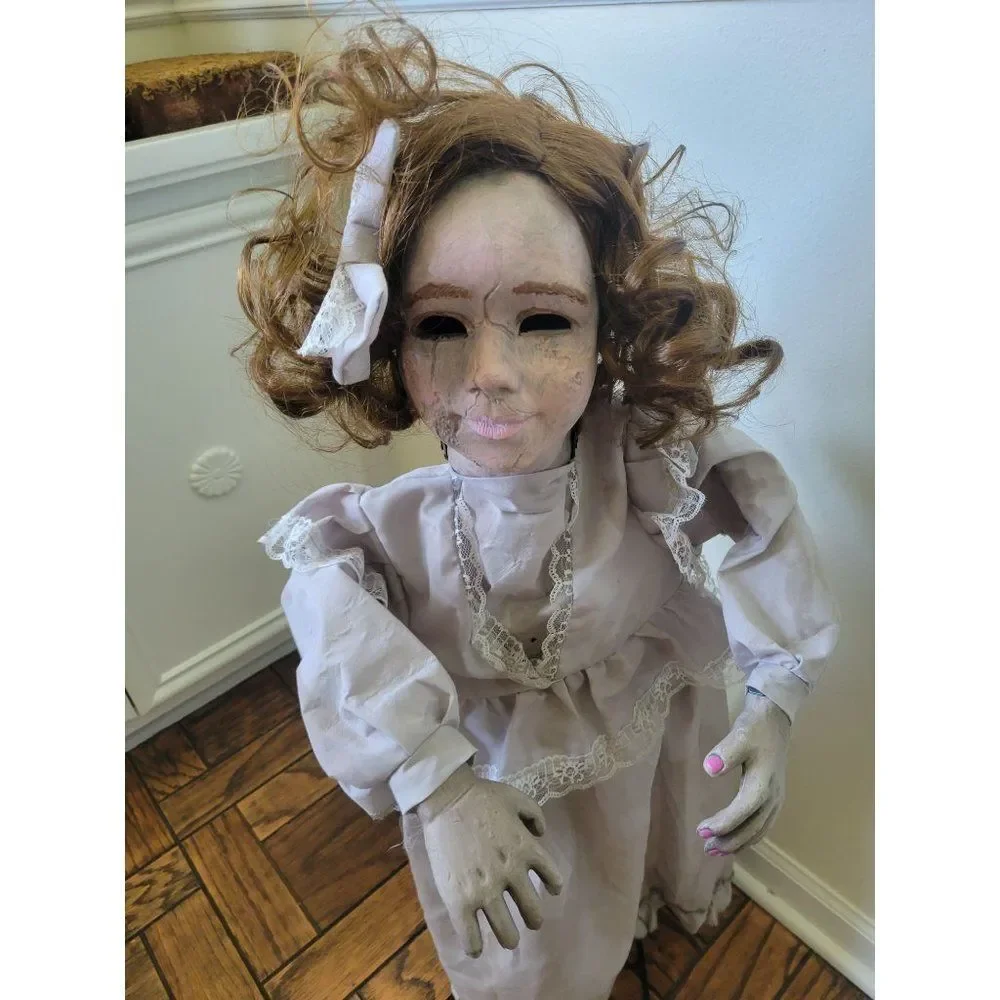 unbranded halloween haunted