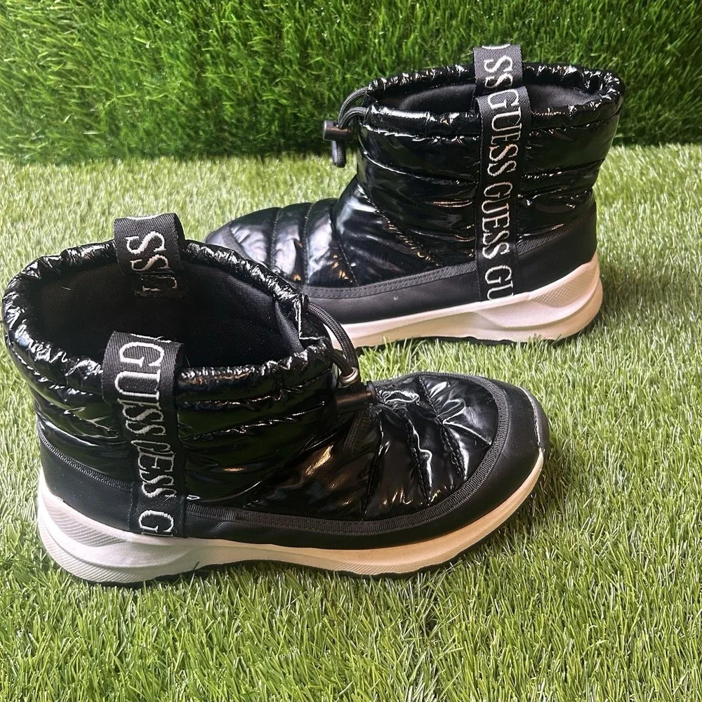 Guess outmost2 womens