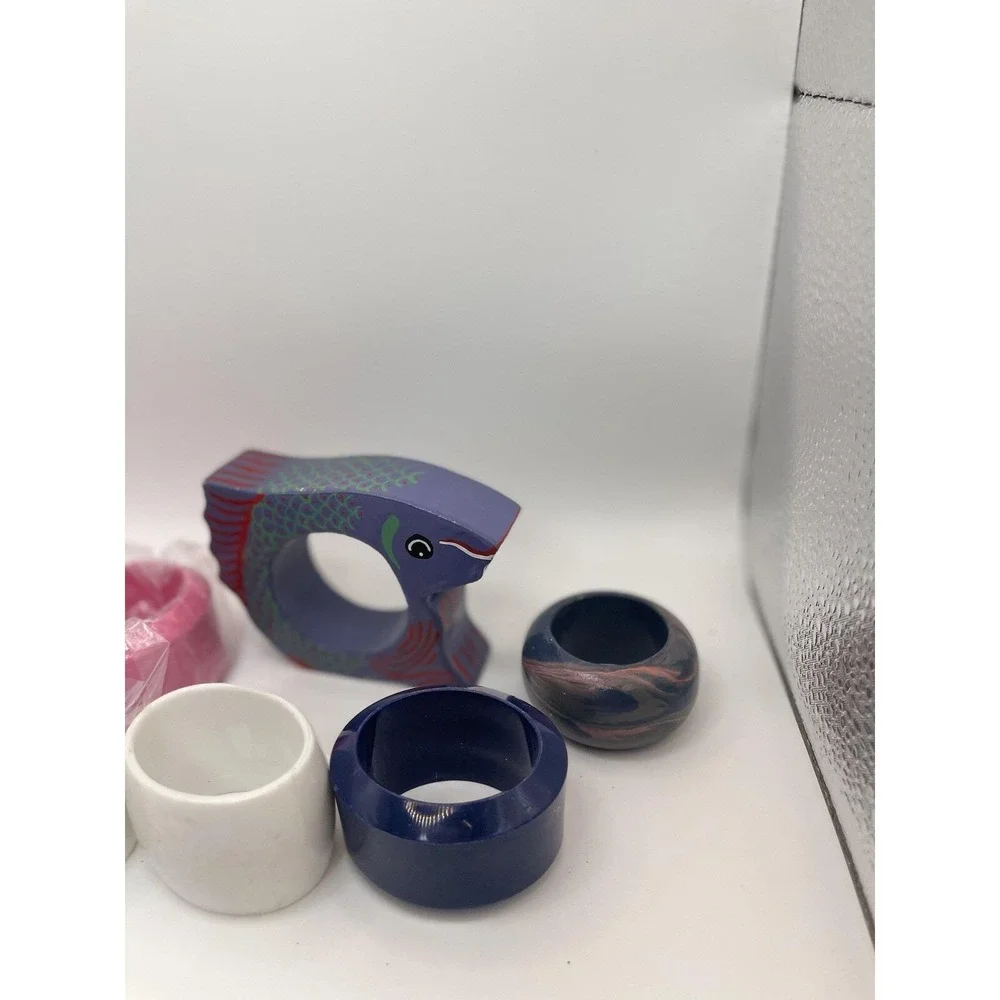 N/A napkin mixed lot