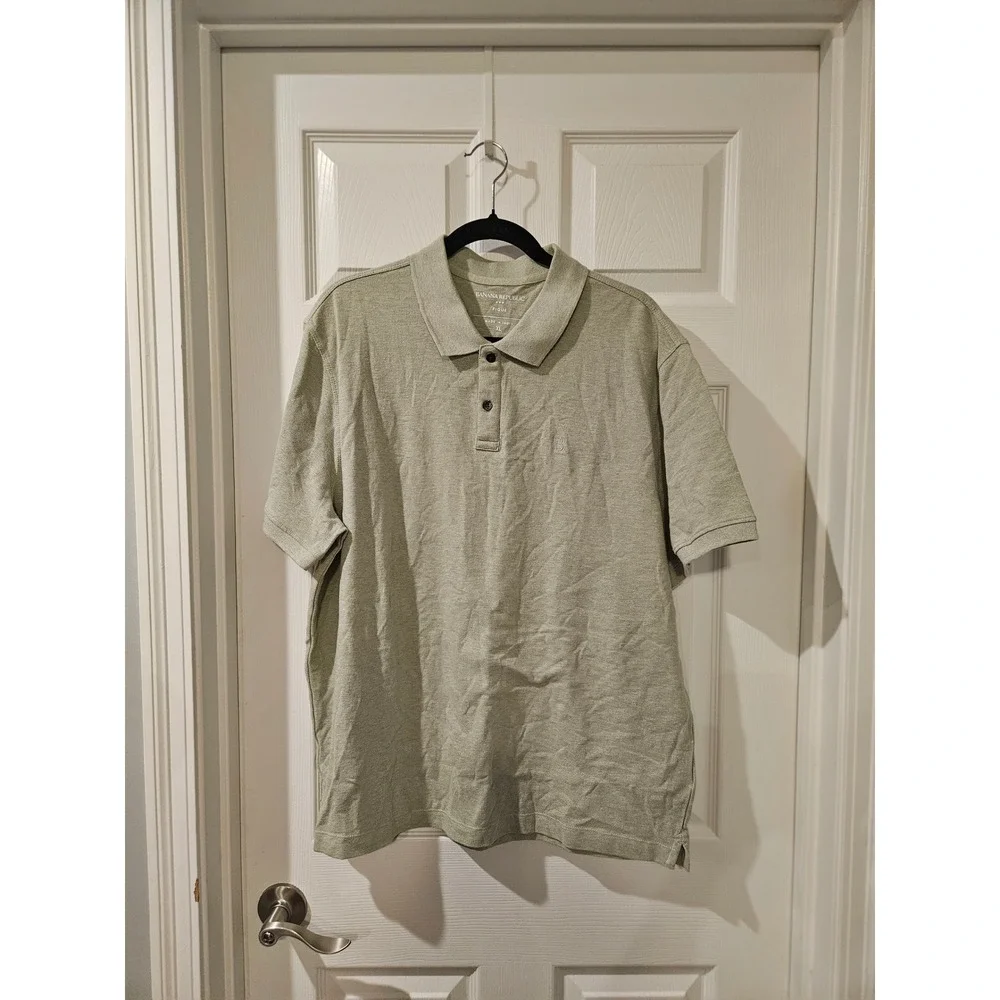 Banana Republic brand banana
