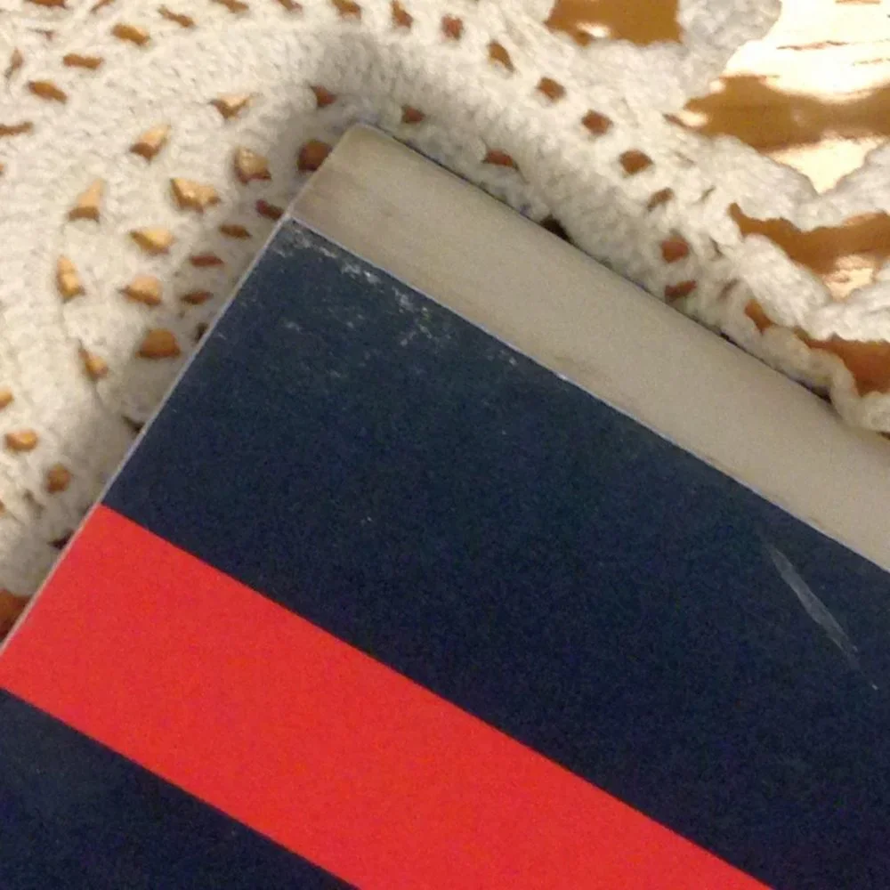 Nzuri $10 book