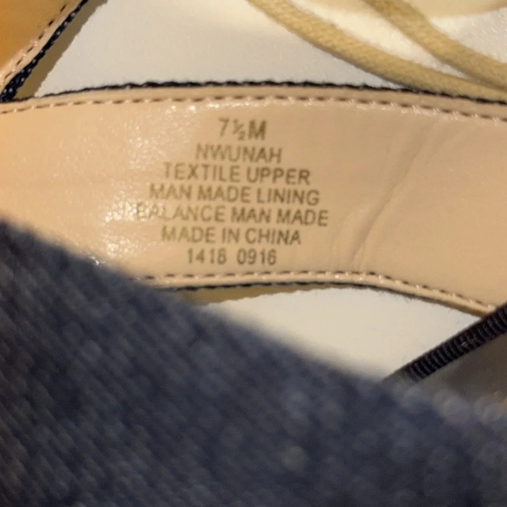 Nine West new without
