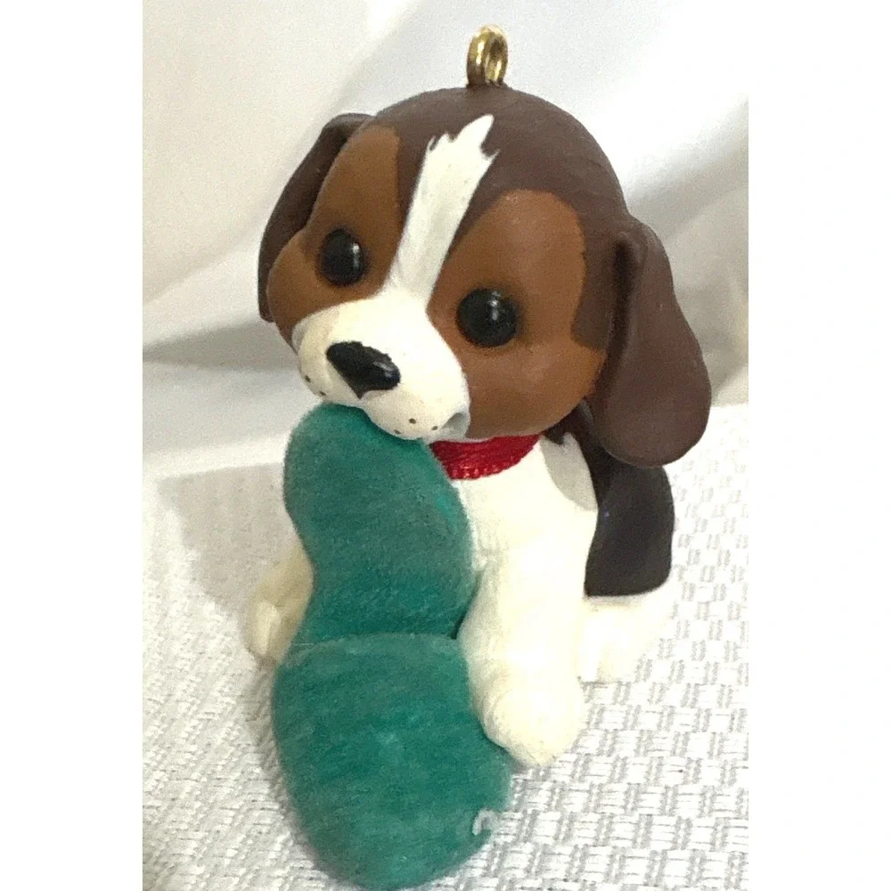 Hallmark keepsake puppy
