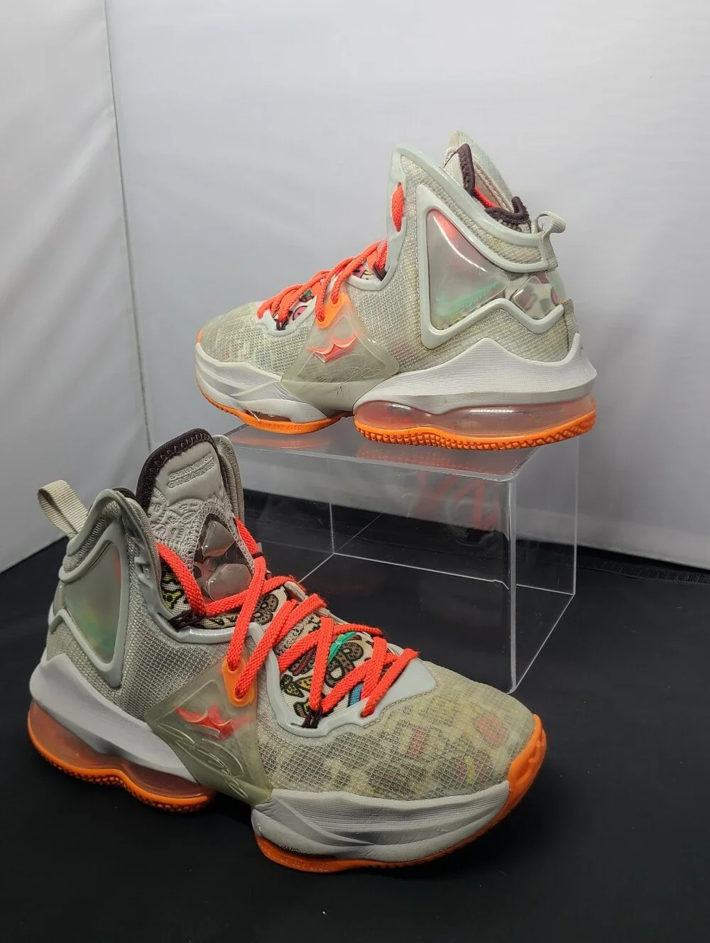 Nike lebron 19
