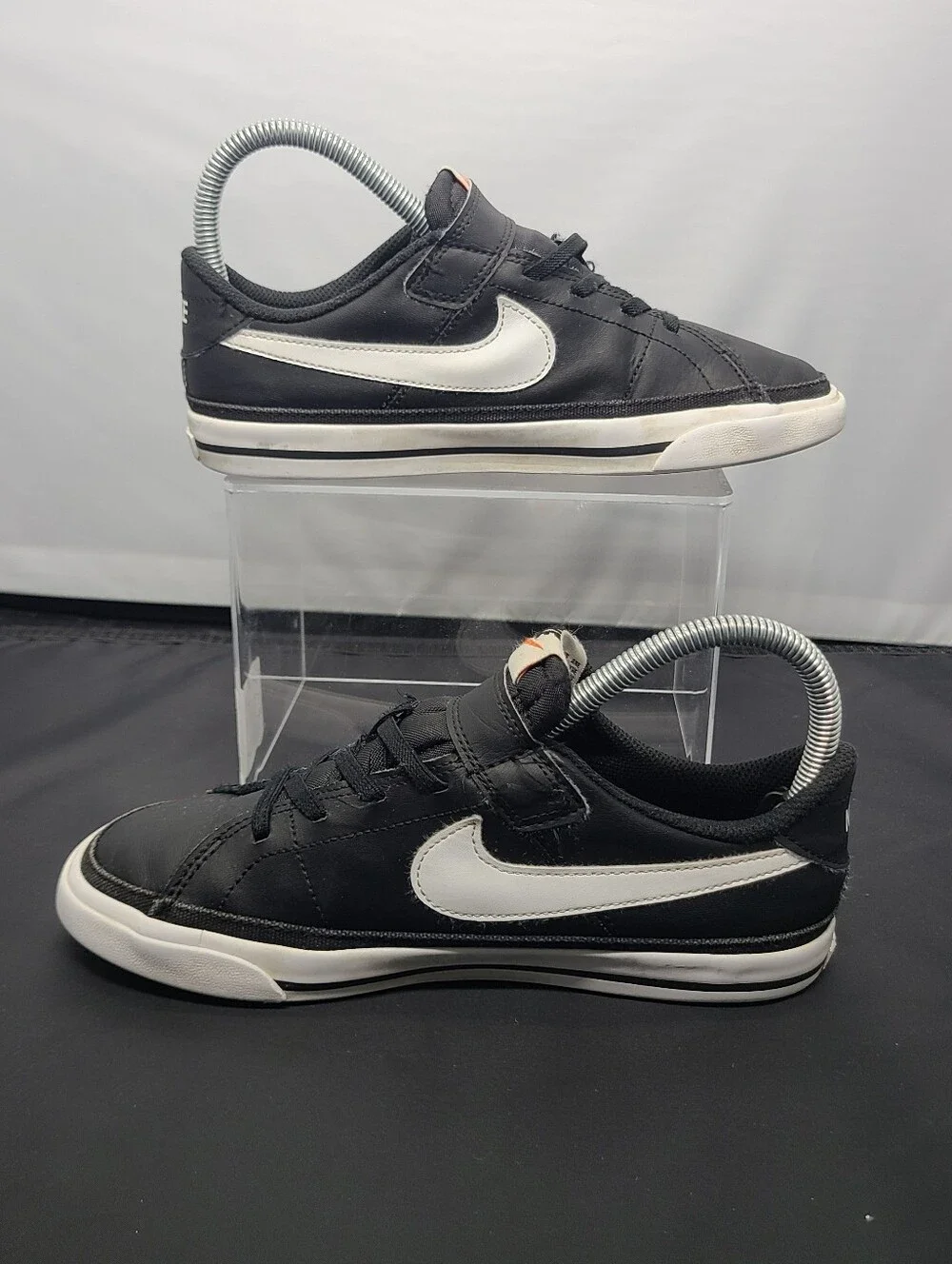 Nike court legacy