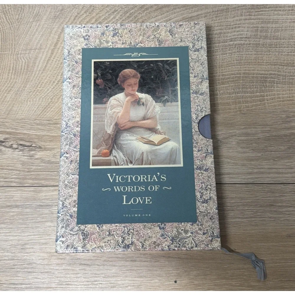 Victoria's Words of Love Hardcover with Sleeve‎ Romantic Quotes Book