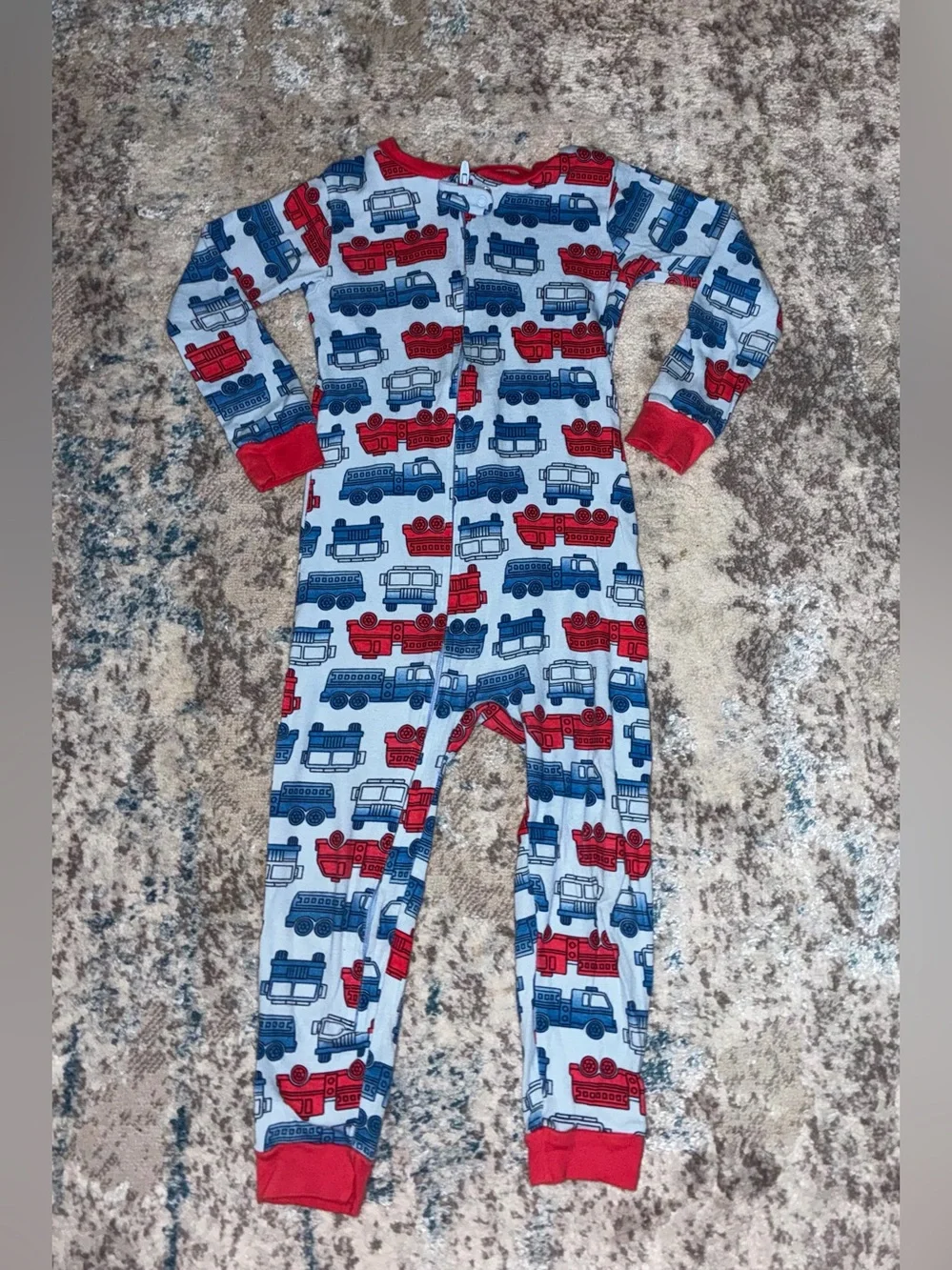 Carters carter red