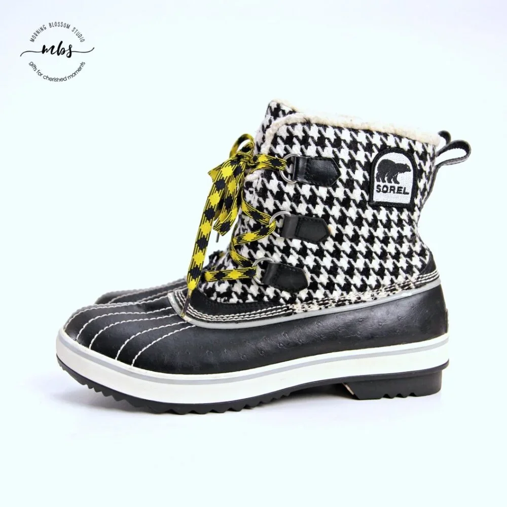Sorel Tivoli Houndstooth Boots Black White Women 10