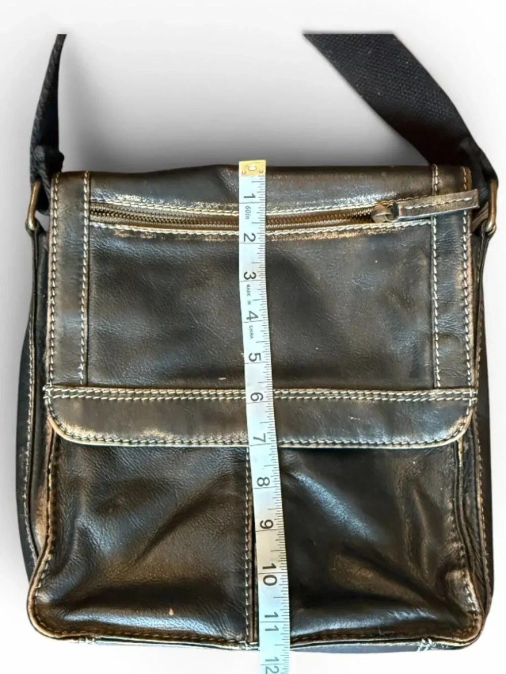 Black Rivet classic black