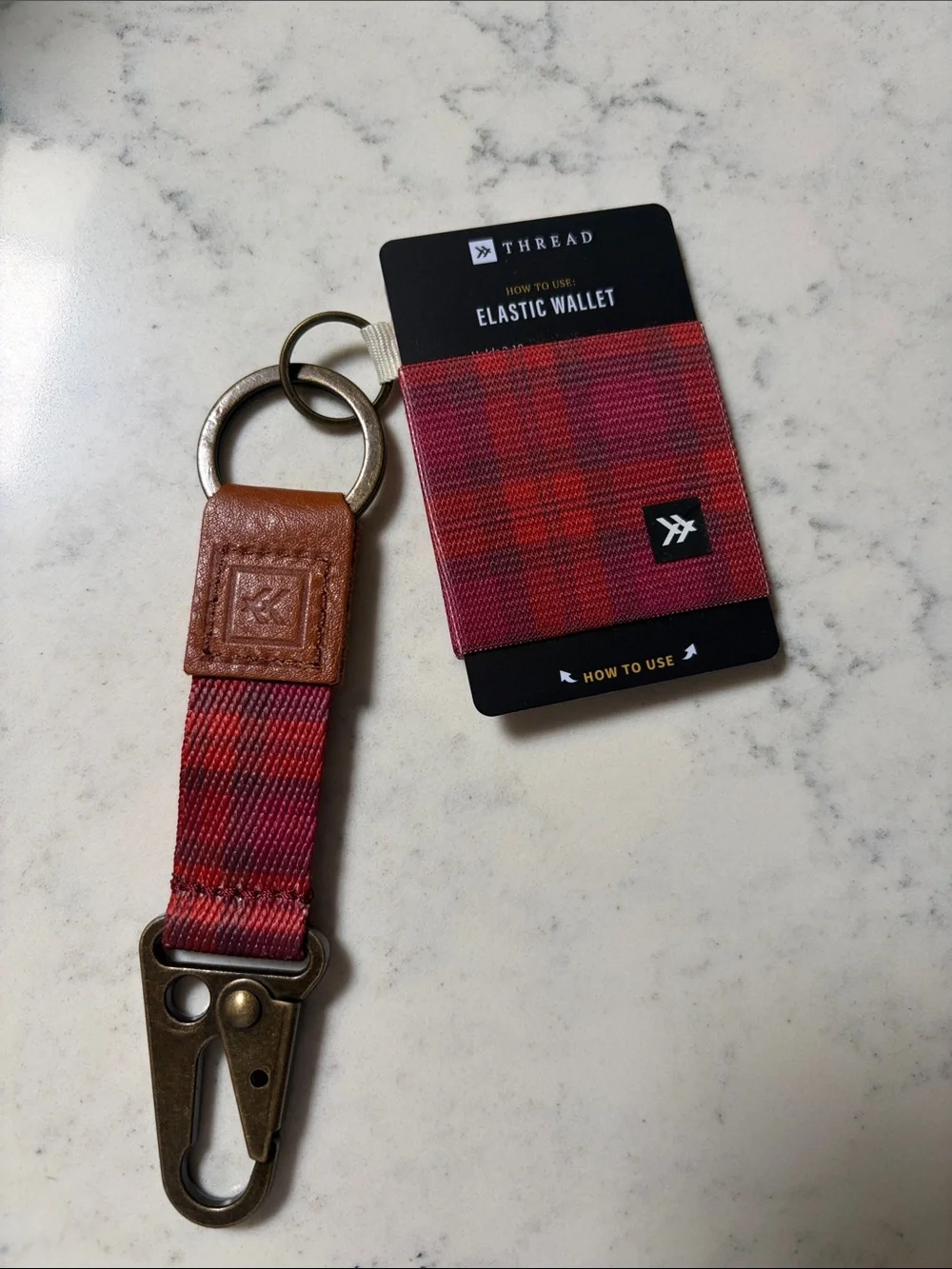 Kavu Red Plaid Elastic Card Wallet & Brown Key Clip Set