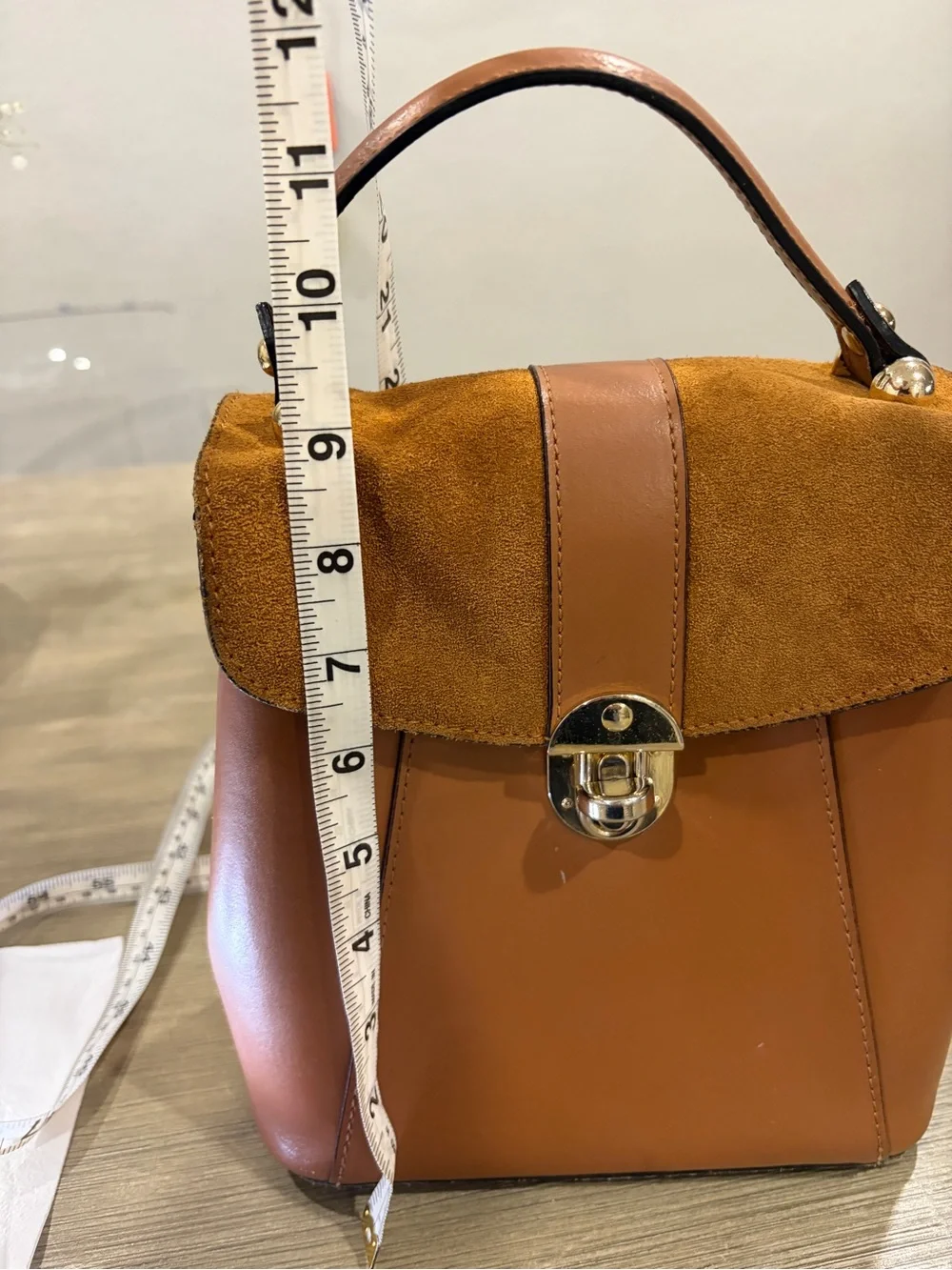 N/A elegant tan