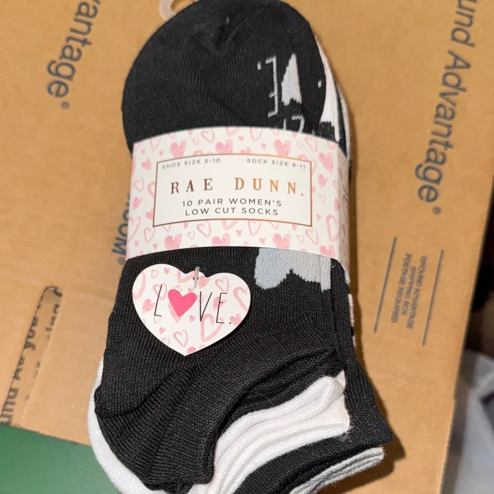Rae Dunn Women's Black and White Low Cut Socks - 10 Pack