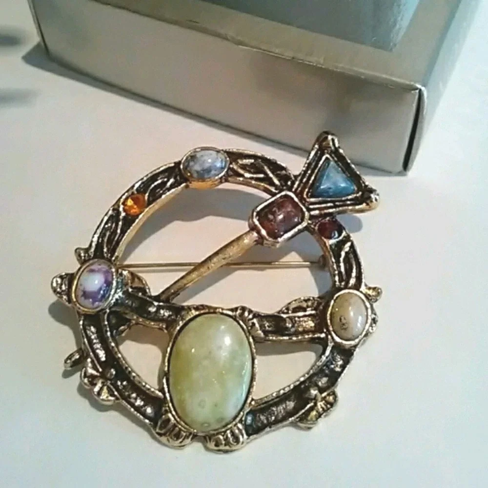 Vintage brooche jellybean