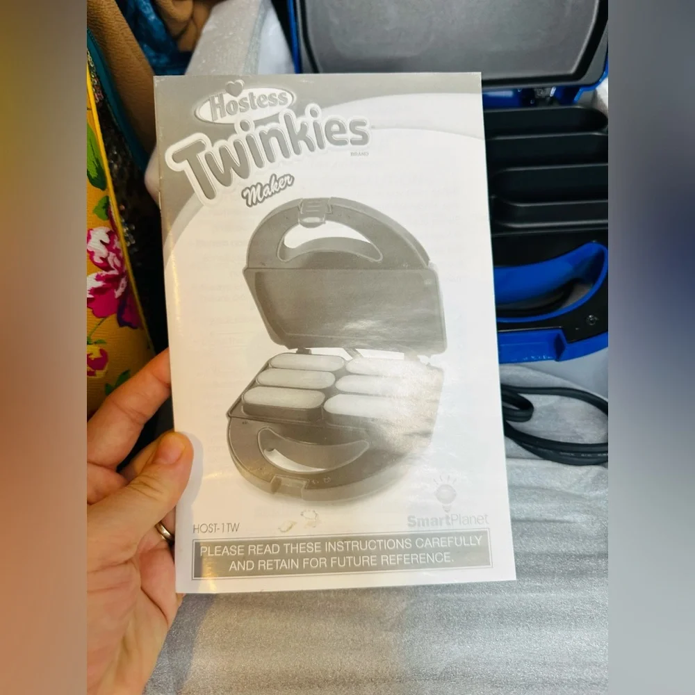 Hostess Twinkie Maker 6-Count With Recipe Book + Pastry Bag - New In Box
