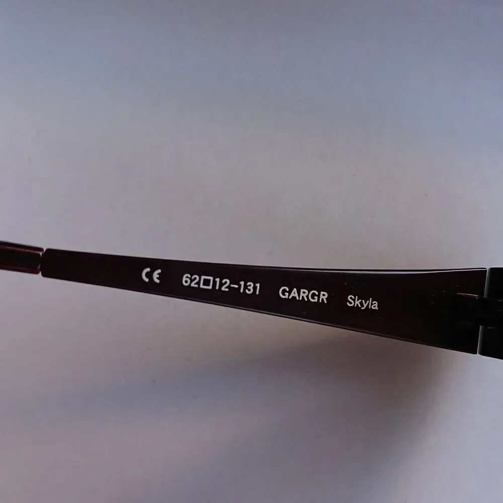 Oliver Peoples oliver peoples