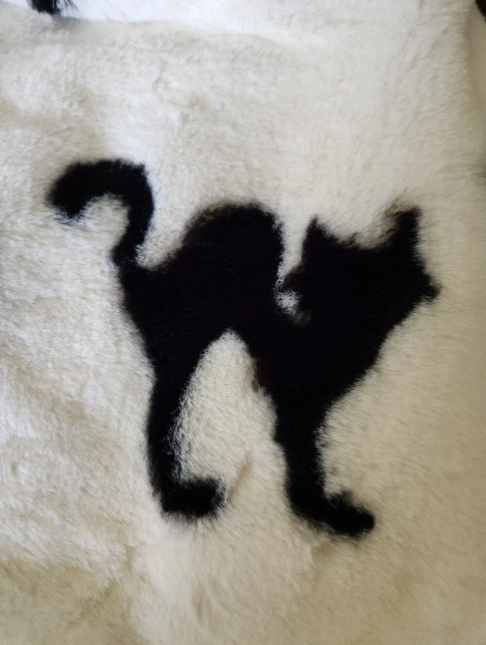 Novogtatz Halloween Faux Fur Blanket Oversized 50