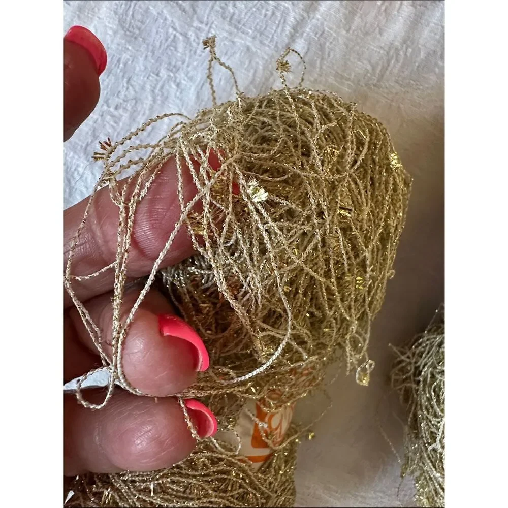 N/A skeins gold