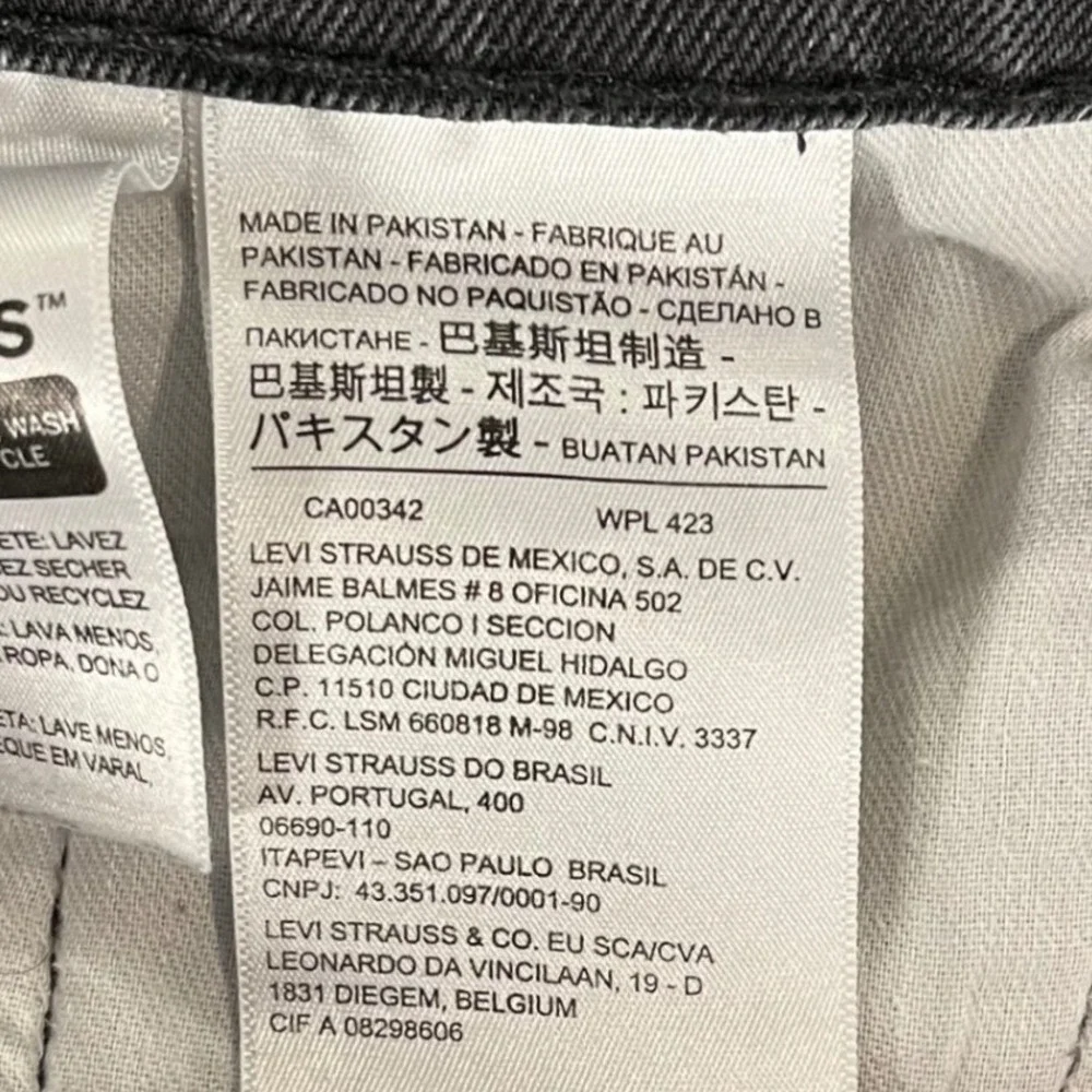 Levis levi 512