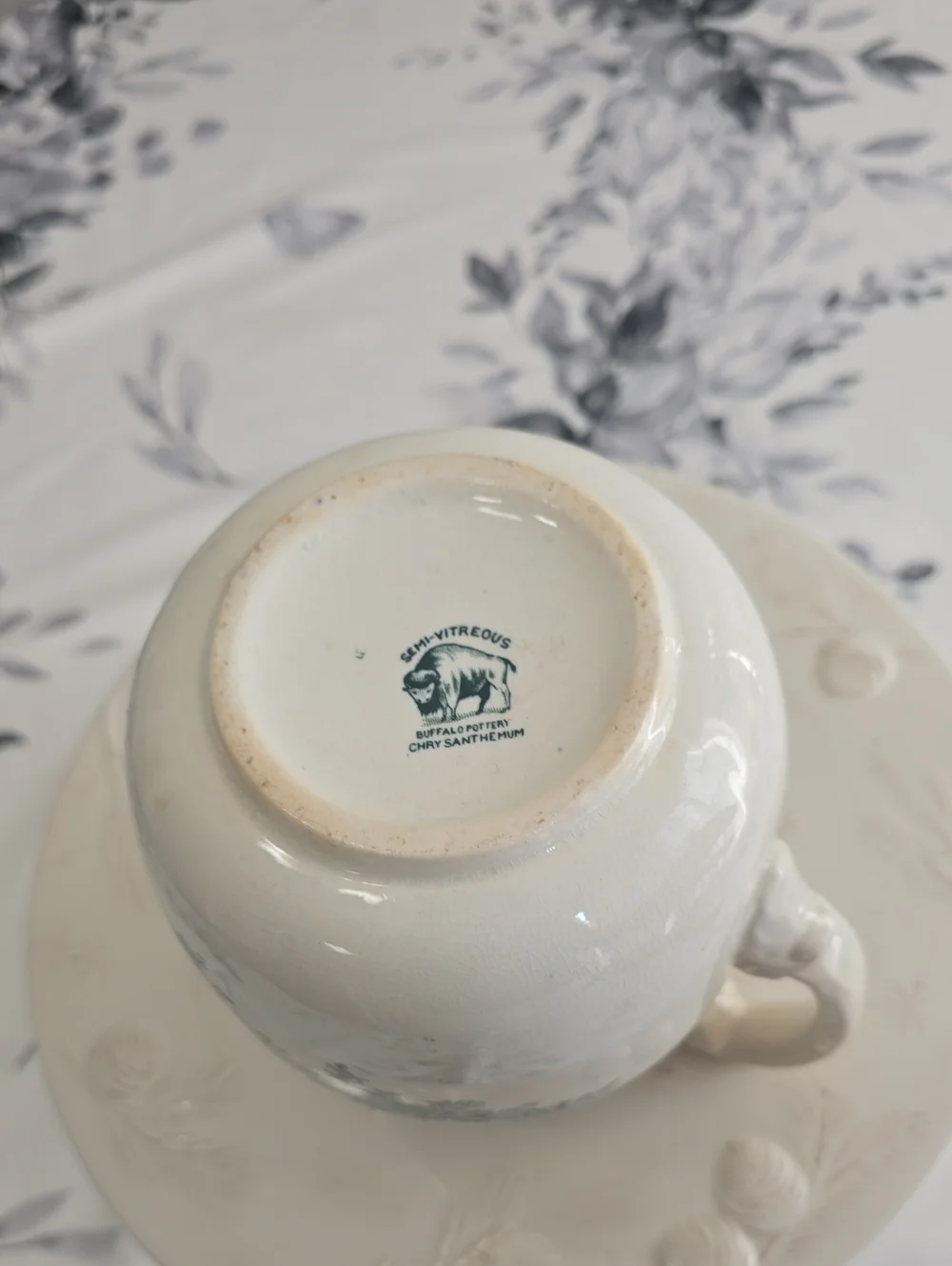 Buffalo Pottery vintage buffalo