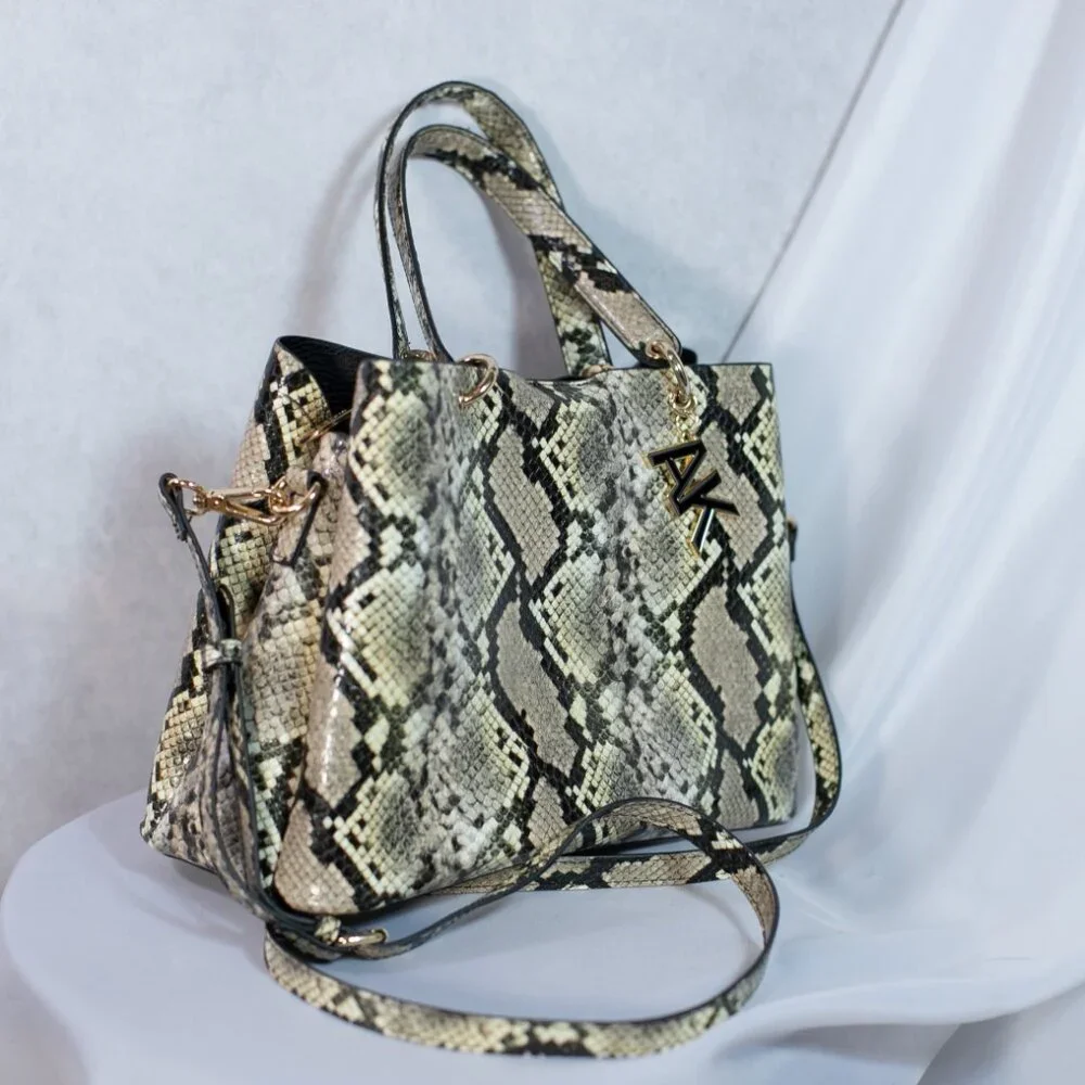 Anne Klein anne klein
