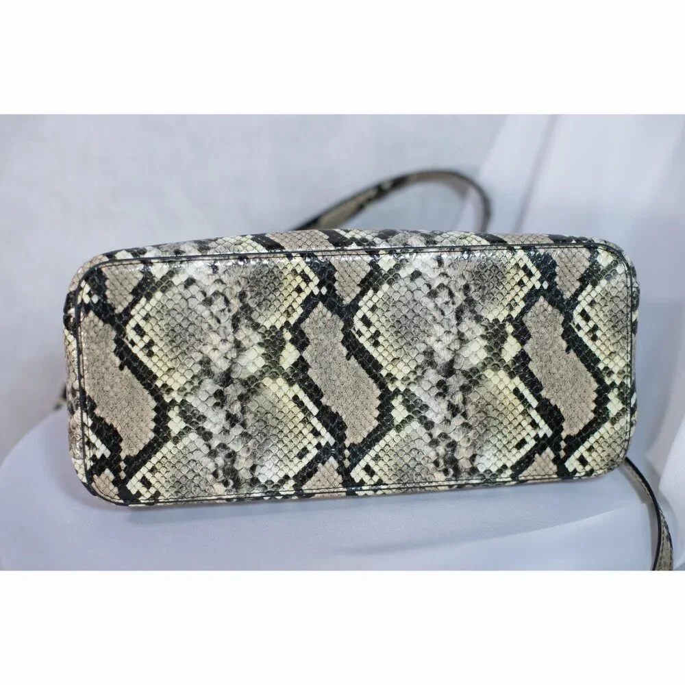 Anne Klein anne klein
