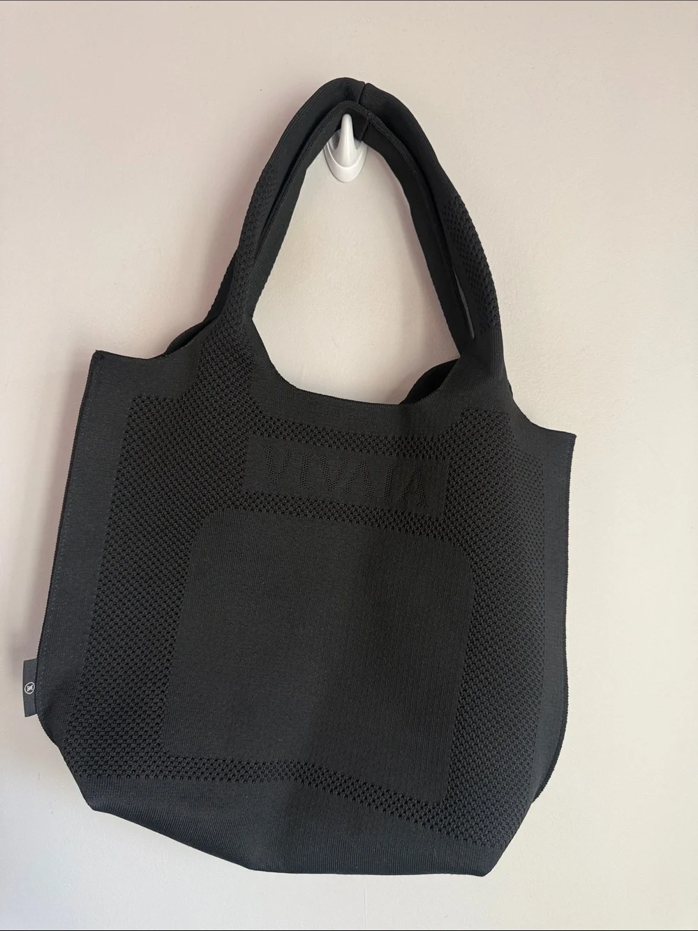 Vivaia excellent retails