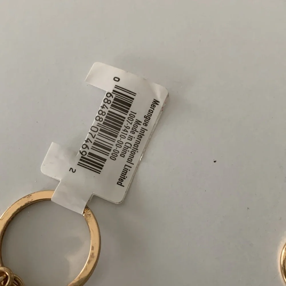 UNBRANDED key charm