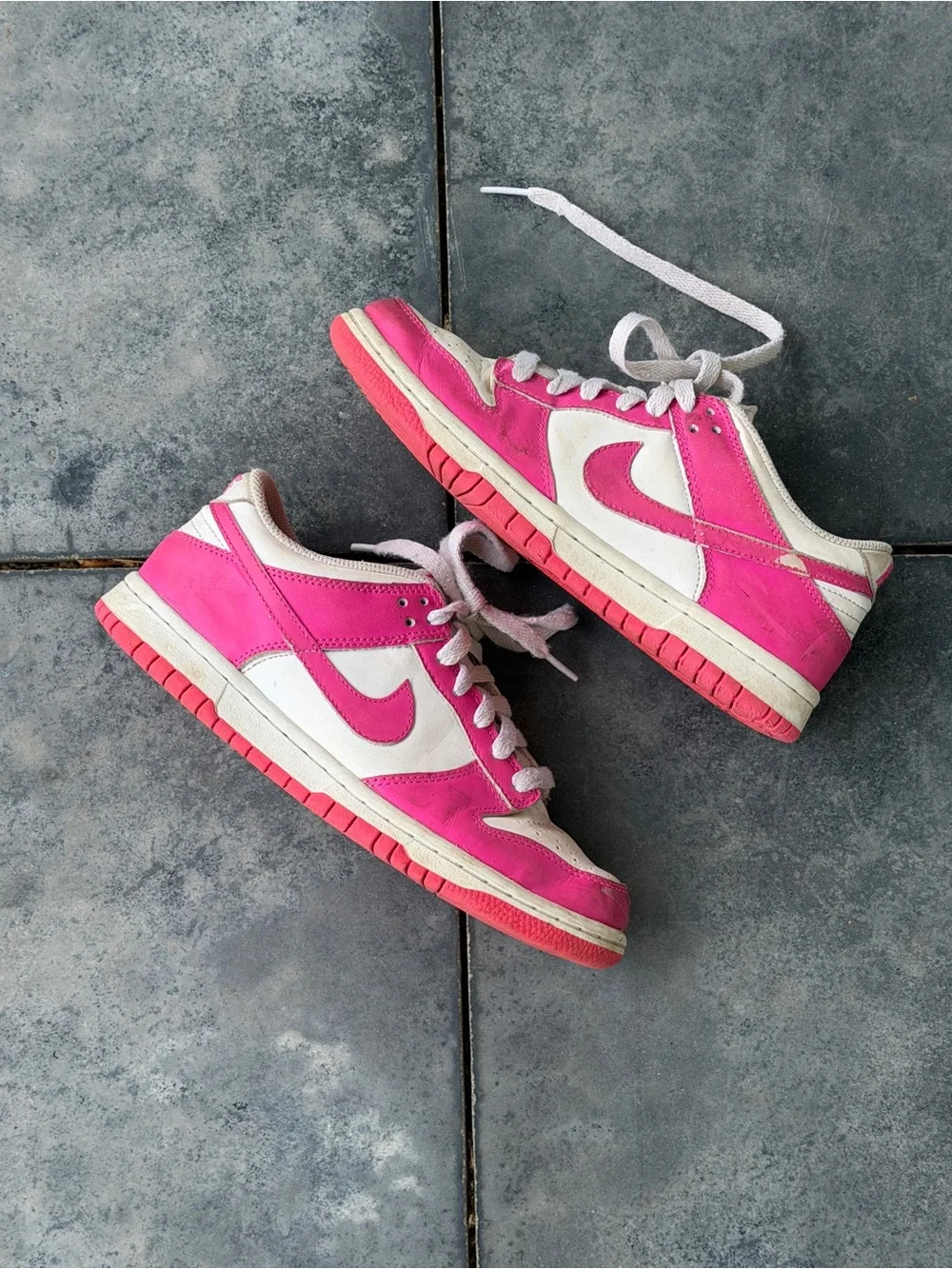 Nike Pink and White Low-Top Skate Sneakers