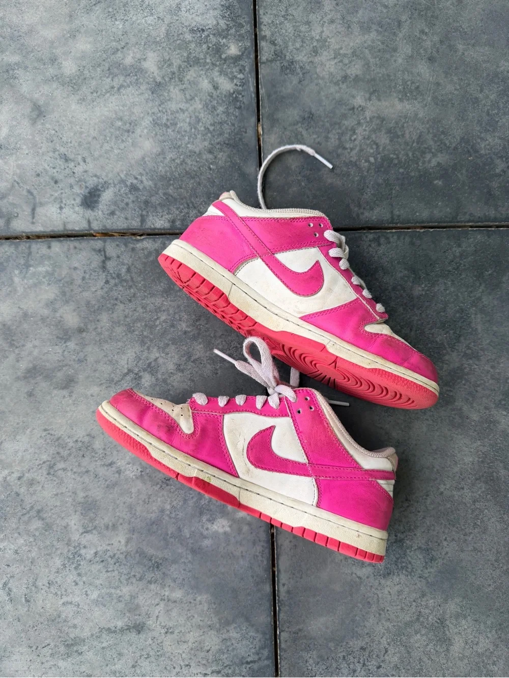 Nike bright pink