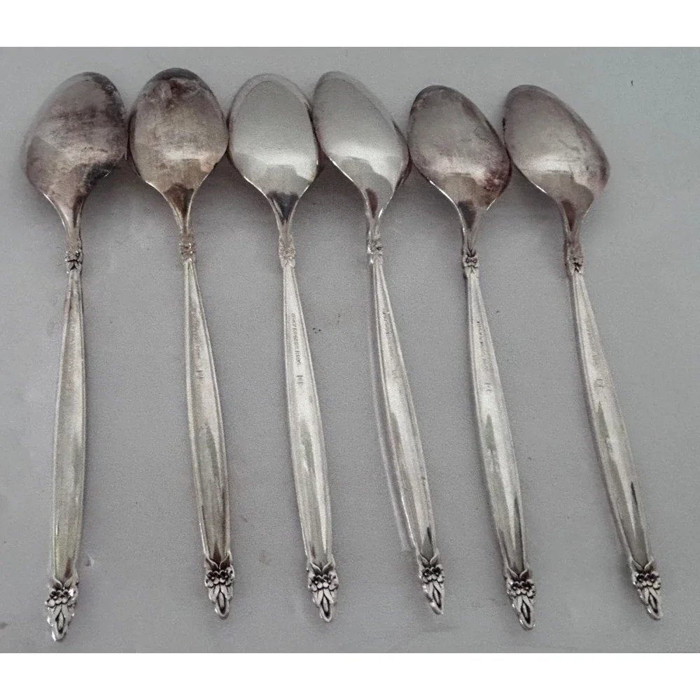 1847 Rogers Bros silverplate new garland