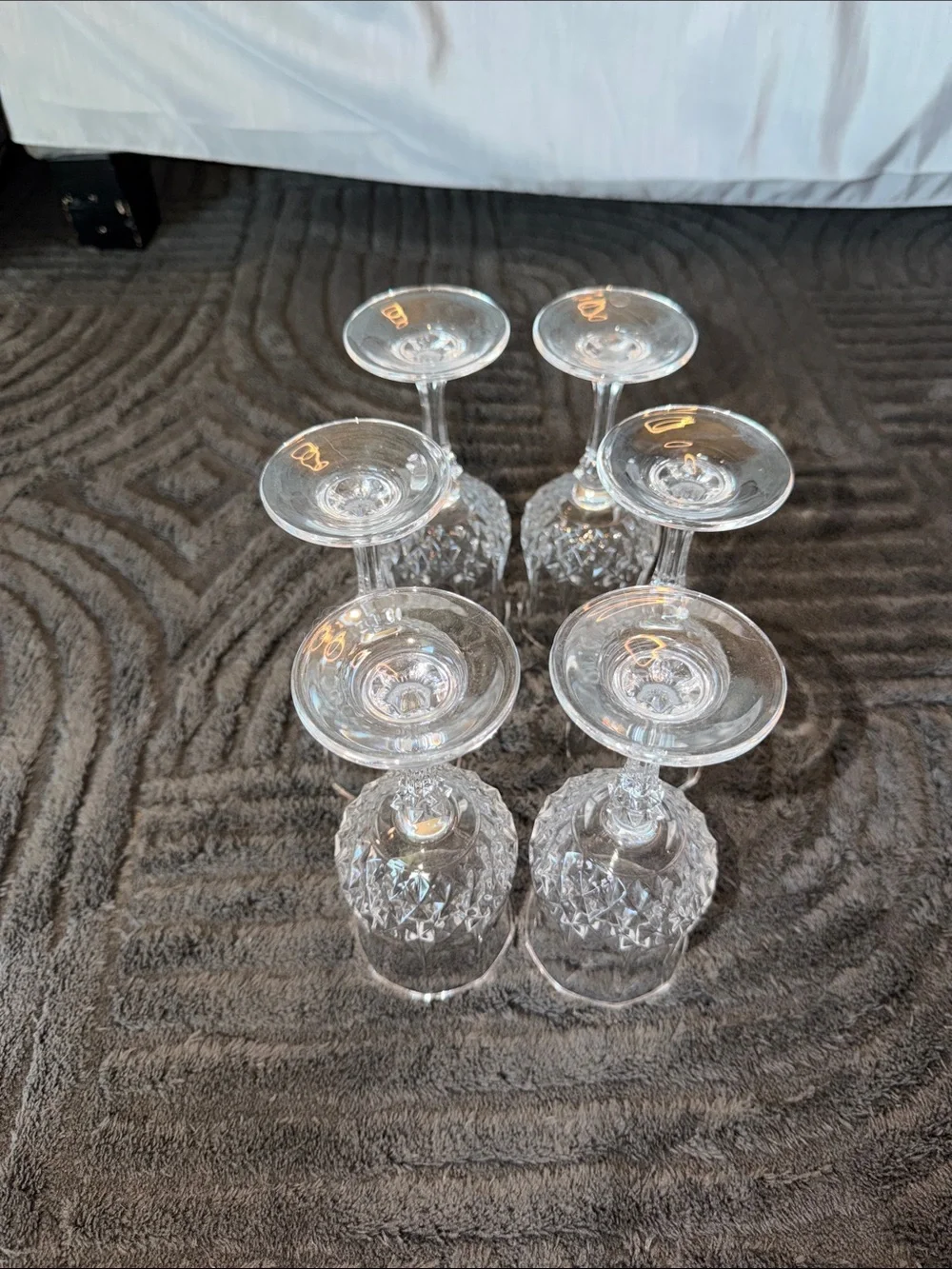 Crystal-Pattern Stemware Set - Clear Glass Wine Goblets (Set of 6)