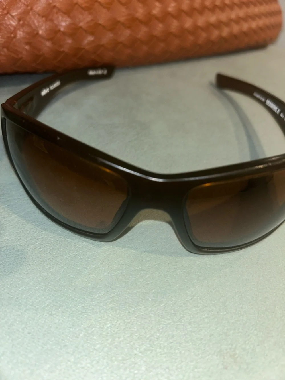 Revo bearing brown