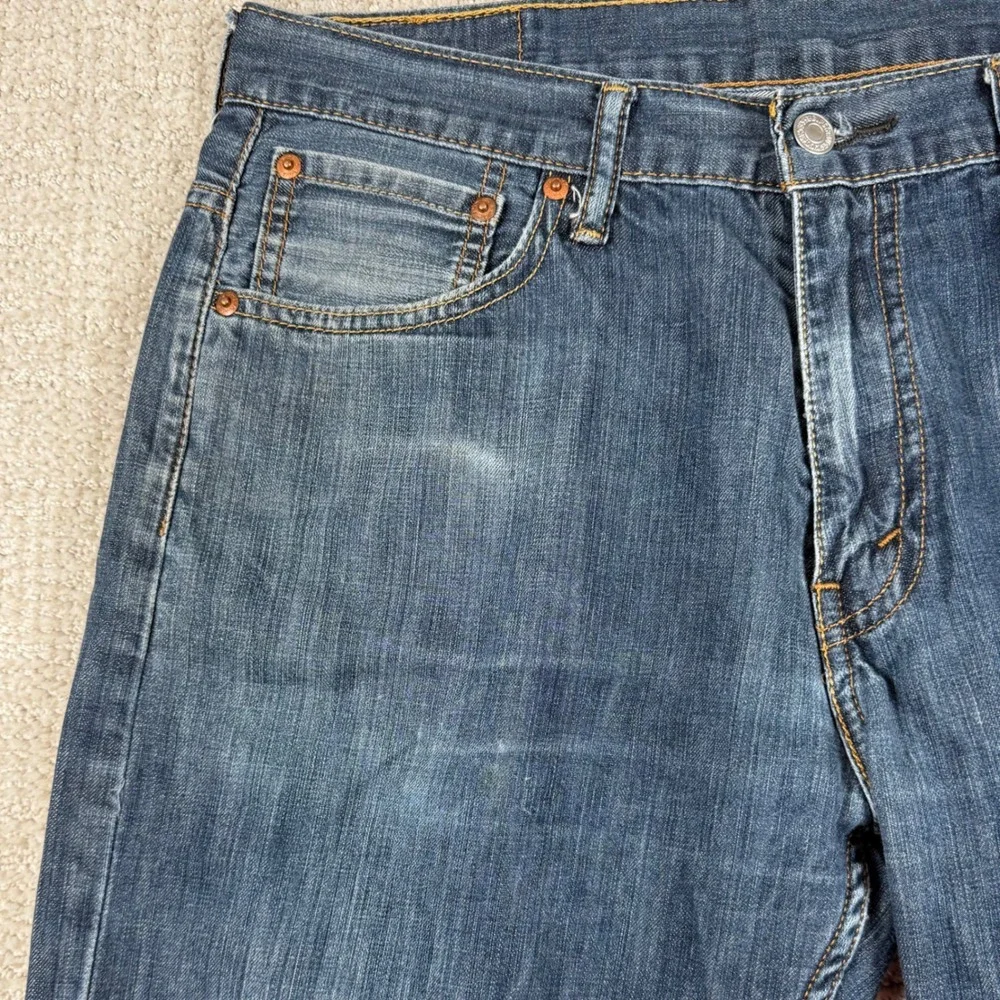Levis item good