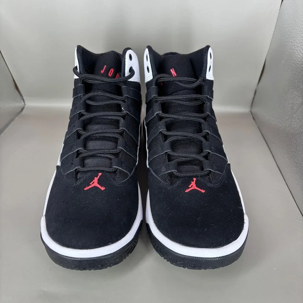 Jordan max aura