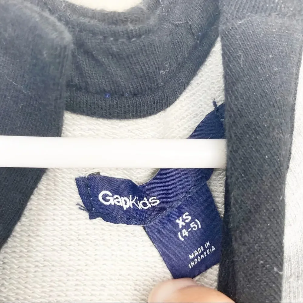 GAP kids gray