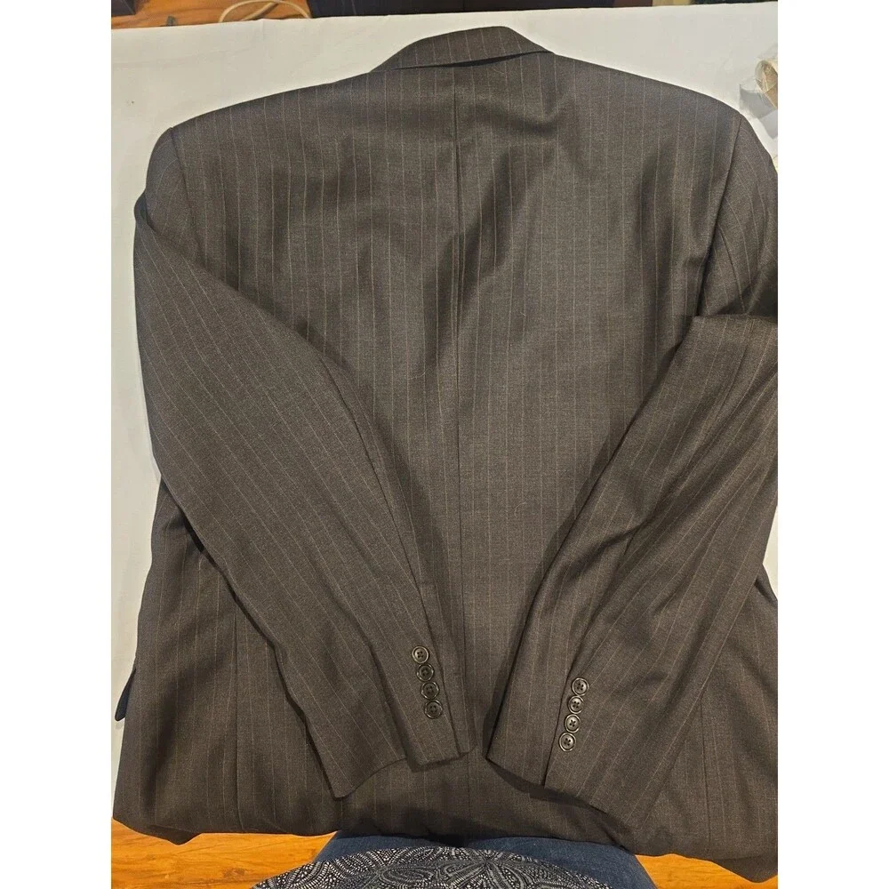 Nautica Men's Gray Pinstripe 2 Piece Suit 44R W38 100% Wool Flat Front 32 Inseam