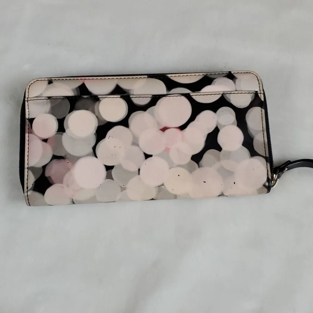 kate spade used outside
