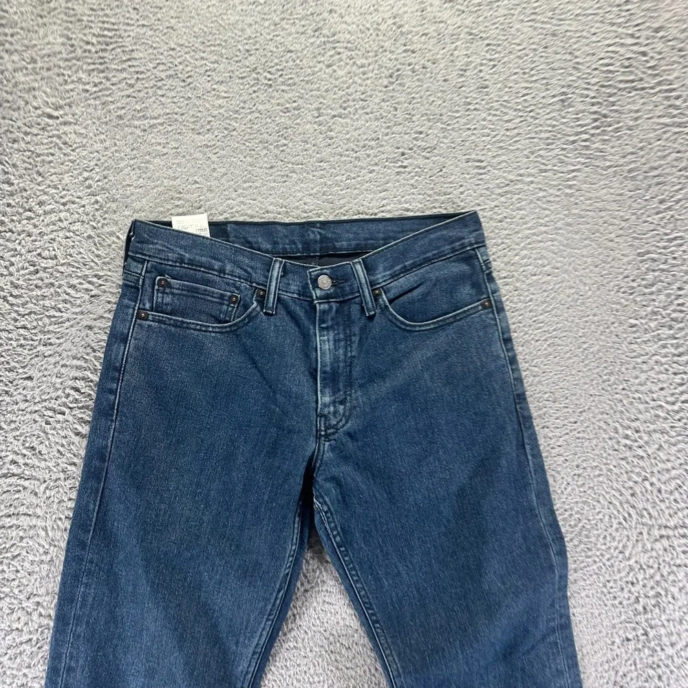 Levis before purchasing