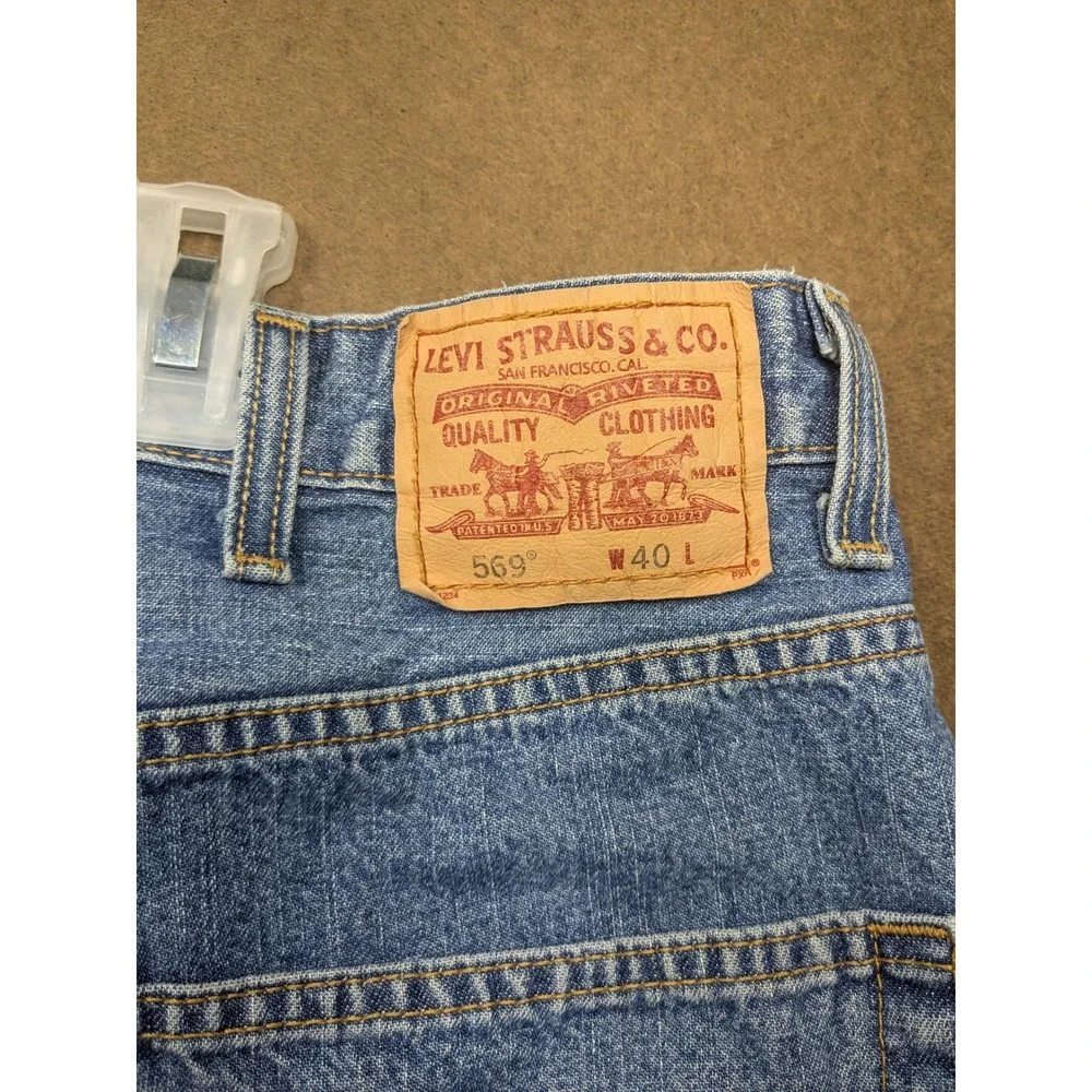 Levis levi 569