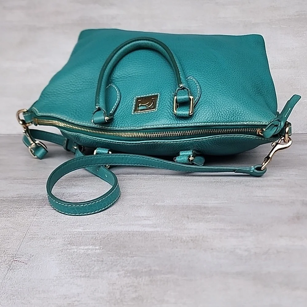 Dooney & Bourke dooney bourke