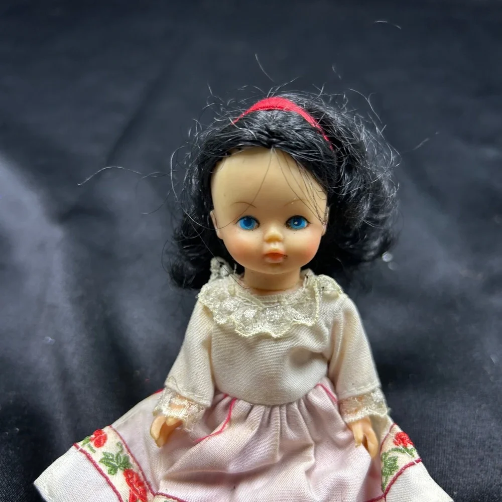 N/A vintage miniature