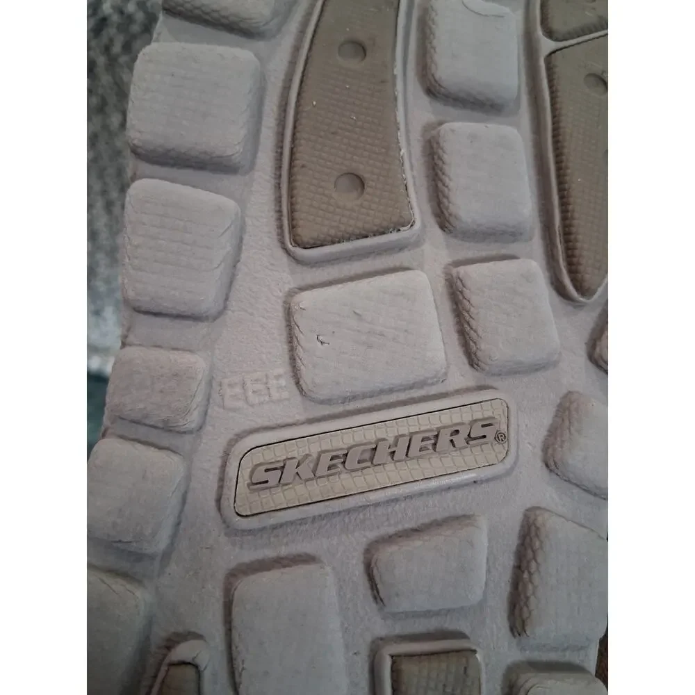 Skechers relaxed fit