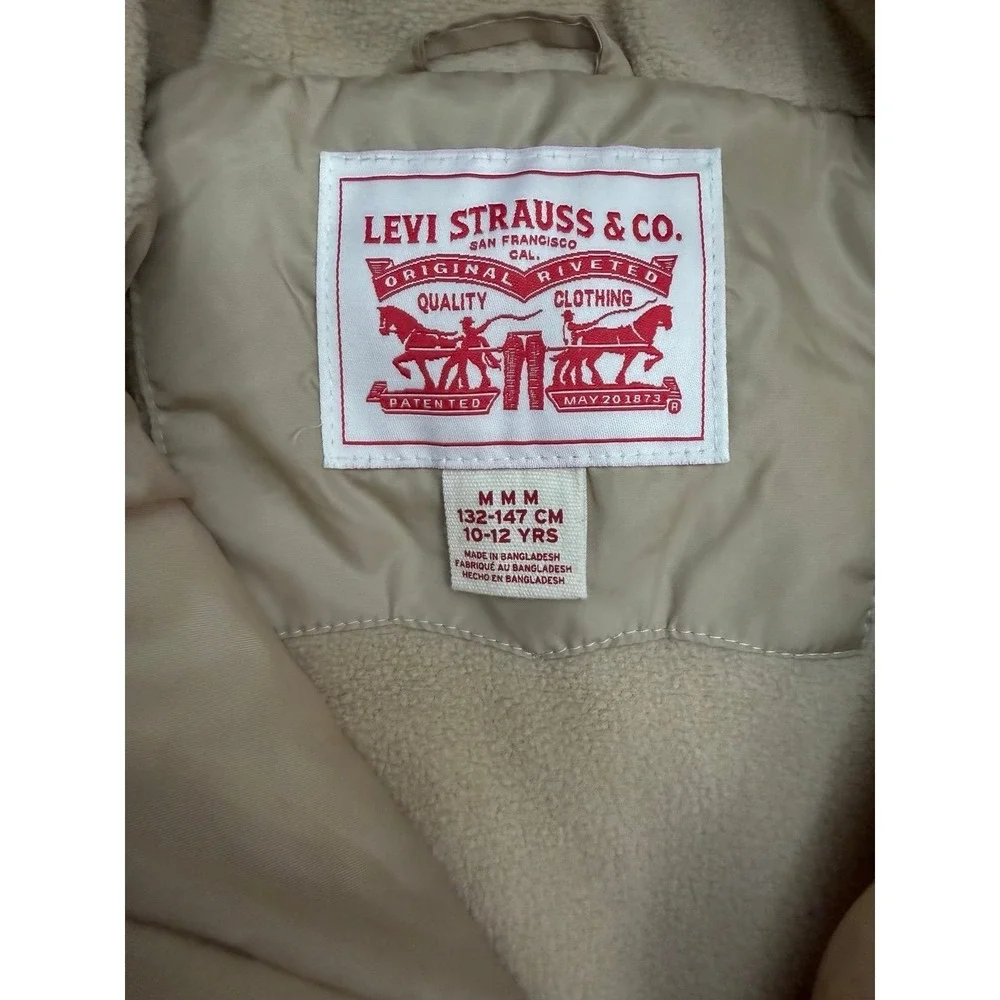 Levis levi youth