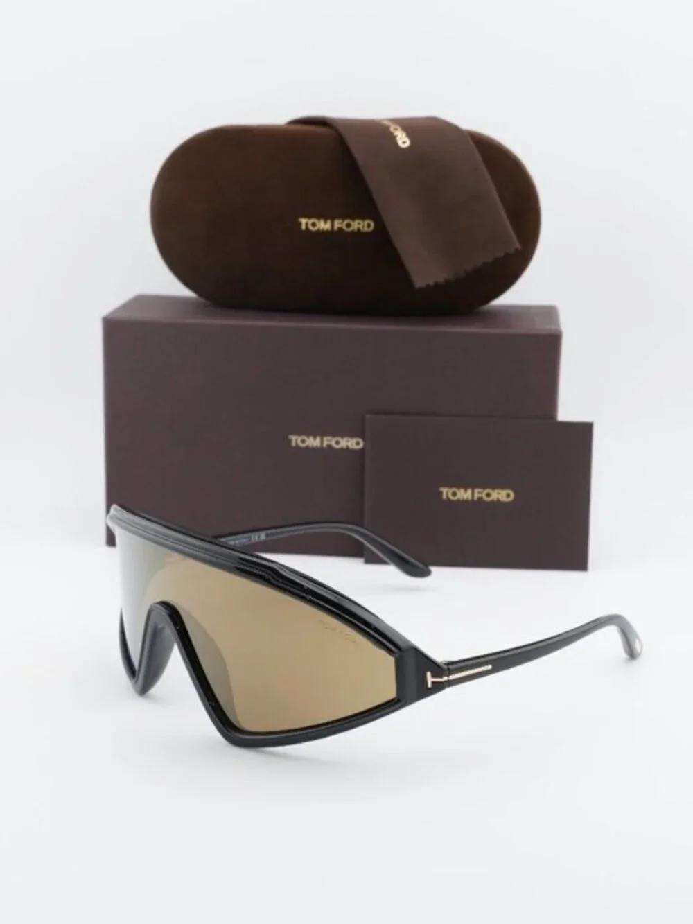 Tom Ford model ft1121