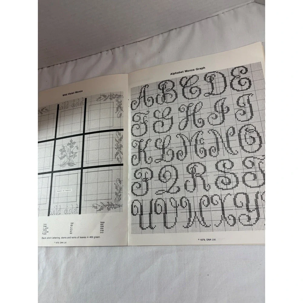 Graphique Needle Arts vintage 1979